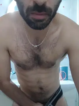 Cam4 Free Live Porn of 25andrea90