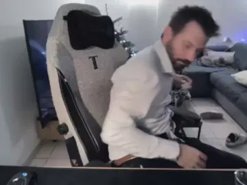 Cam4 Free Live Porn of moi92160