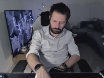 Cam4 Live Sex Cam of moi92160