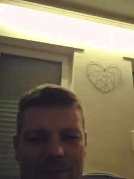 Cam4 Watch Live Sex Cams of sklaveverheira1