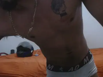 Cam4 Nude Webcam of Dannylovexx1