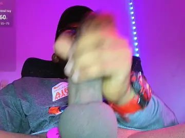 Cam4 Sex Chat of Skyfall9875