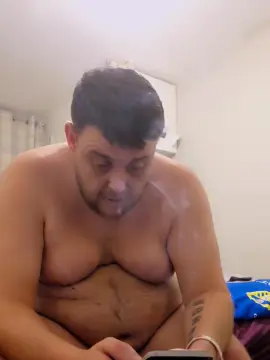 Cam4 Live Porn of Chavbear