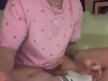 Cam4 Live Sex of young_slut