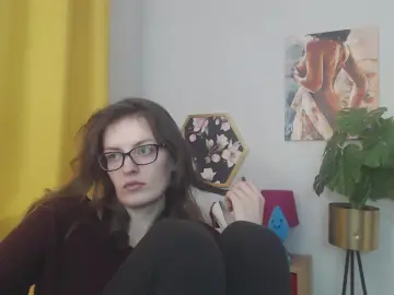 nadine_lust from cam4