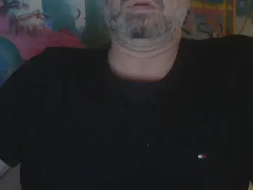 Cam4 Live Porn of silversurfer100