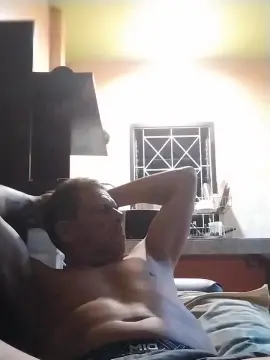 Cam4 Free Live Porn of maikel203