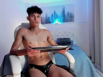 KamiSuarez from cam4