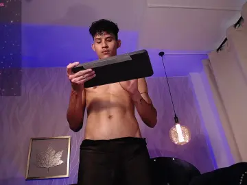 Cam4 Adult Video Chat of KamiSuarez