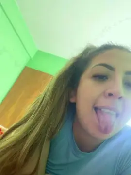 Cam4 Adult Webcams of Rubia_latinawxi