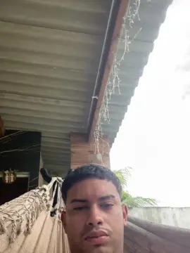 Cam4 Free Porn Cam of hugo7084