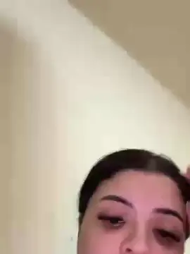 Cam4 Sex Cam of JuuSafadinhaaaa