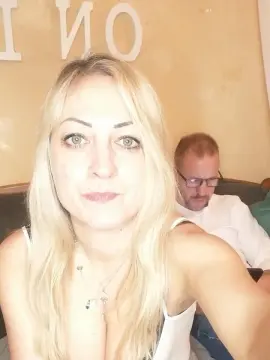 Cam4 Live Sex Cam of Piedisexy81