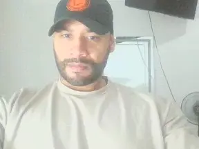 Cam4 Watch Live Sex Cams of ironmaiden40