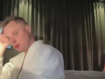 Cam4 Live Sex of Kinkyroboy