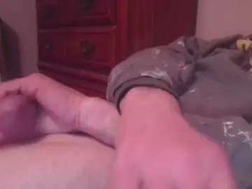 Cam4 Live Sex of Skeet75