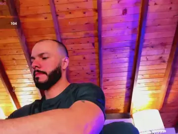 Cam4 Adult Webcam of Tom_Bailey