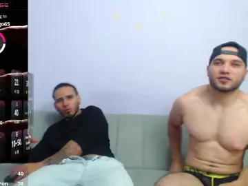 Cam4 Free Live Porn of dustinblast