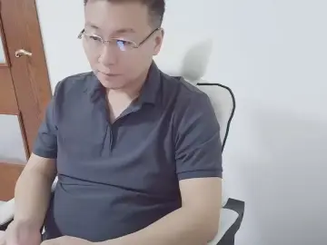 Cam4 Watch Live Sex Cams of rongtian82