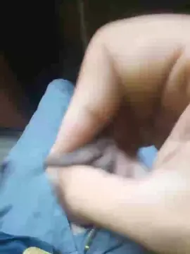 Cam4 Free Live Porn of elreydlperre4