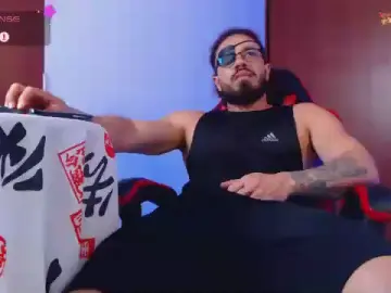 Cam4 Free Porn Cam of piratafitness