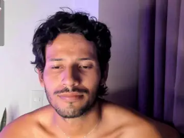 Cam4 Live Sex Cam of Nicolasrodrii