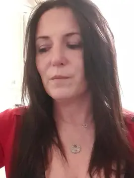 Cam4 Free Live Porn of Desiree1951