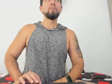 Cam4 Live Porn of juleslake77