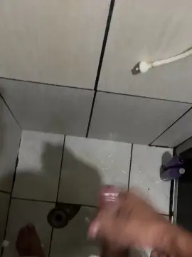 Eduardo192809 from cam4