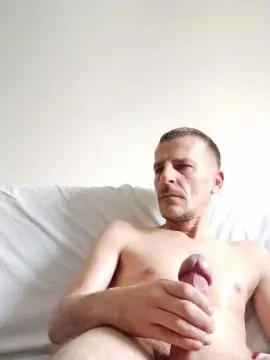 Cam4 Watch Live Sex Cams of marianlucian69