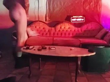 Cam4 Free Live Porn of mechbig1