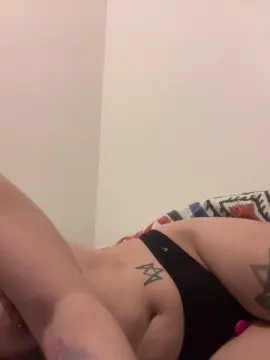 Cam4 Live Sex of Mazikeen23