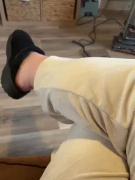 queenbee77 from cam4