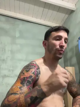 Cam4 Free Live Porn of Lautaro2036