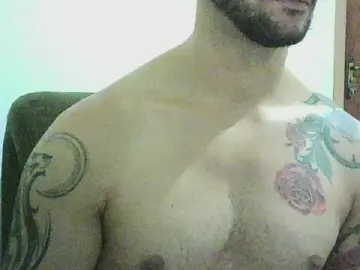 Cam4 Free Live Porn of fahsantos91