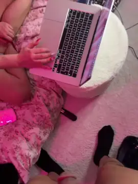 Cam4 Sex Cam of Badboy4200