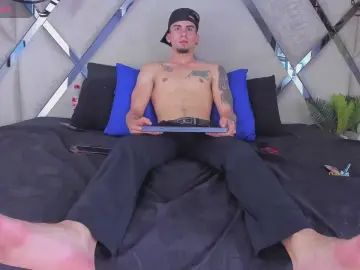 Cam4 Sex Cam of Sharon_Tyga20