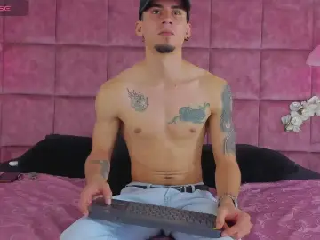 Cam4 Adult Webcam of Sharon_Tyga20