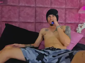 Cam4 Adult Video Chat of Sharon_Tyga20