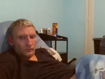 Cam4 Free Live Porn of fabien024