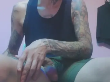 Cam4 Live Porn of inked_guy1