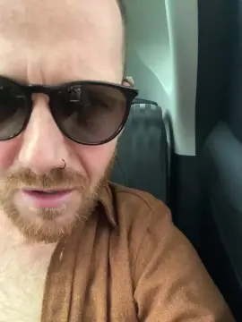 Cam4 Free Live Porn of Redoutside