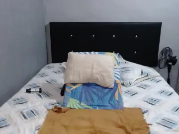 Cam4 Best live sex cam show of caro_milf_