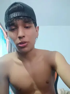 Cam4 Free Live Porn of warm_sexxx