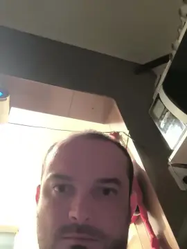 Danieeeell_Pori from cam4