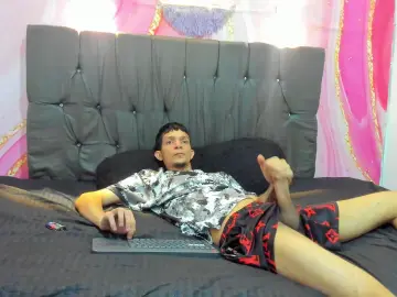 Cam4 Adult Video Chat of Straight_Guy22