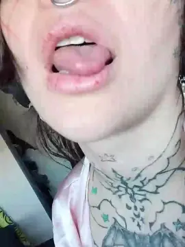 Cam4 Free Live Porn of cristalh0e