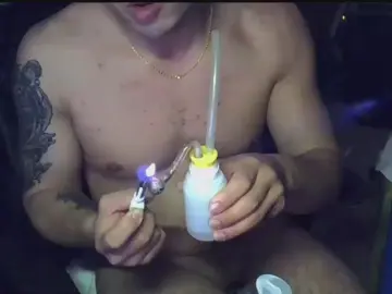 Cam4 Live Porn of Hotguyfuckhigh1