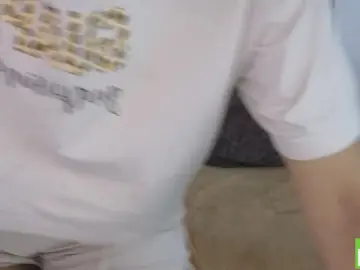 sexychanell_18 from cam4