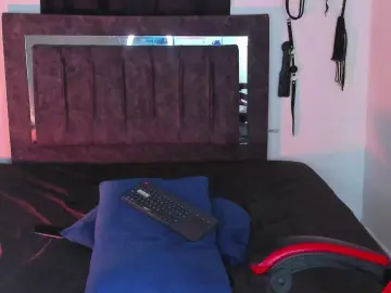 Cam4 Best live sex cam show of Maximo_Khalil